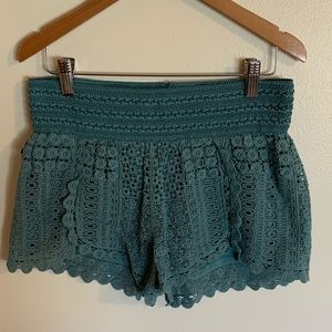 Blue flowy high-waist shorts size M